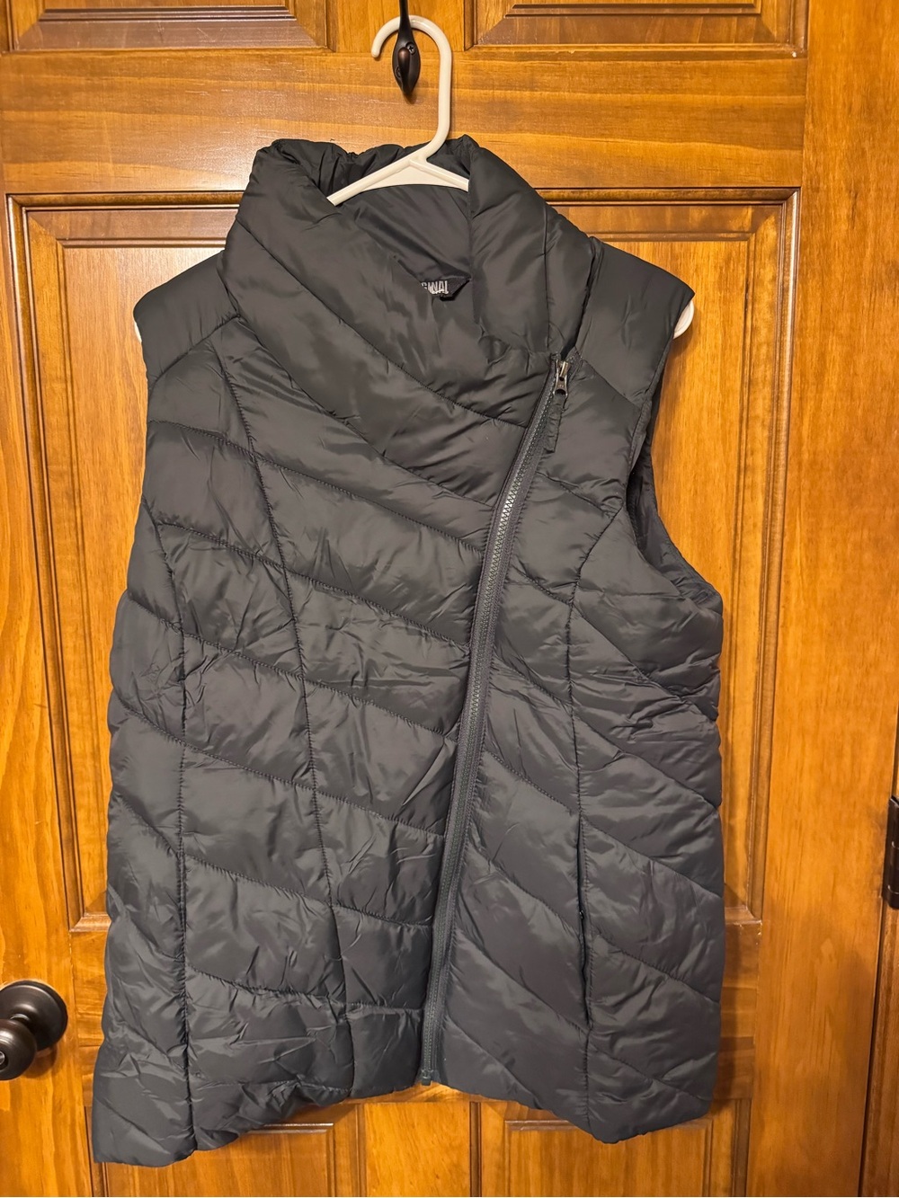 Nicole Miller Women's Black Asymmetric Zip Vest